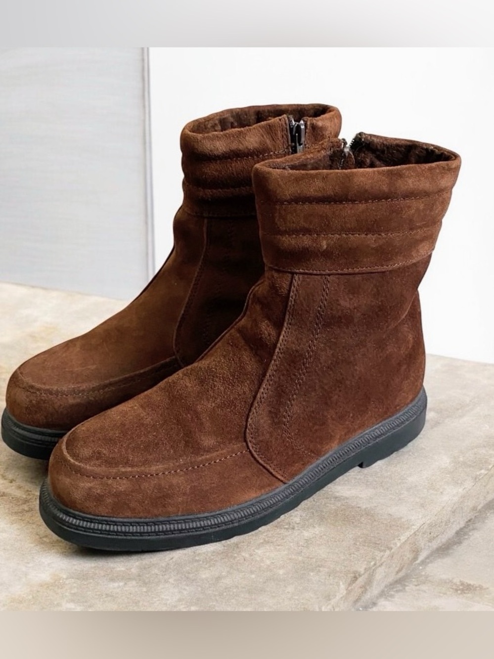 Bates Floaters men’s steamboat brown suede ankle boots